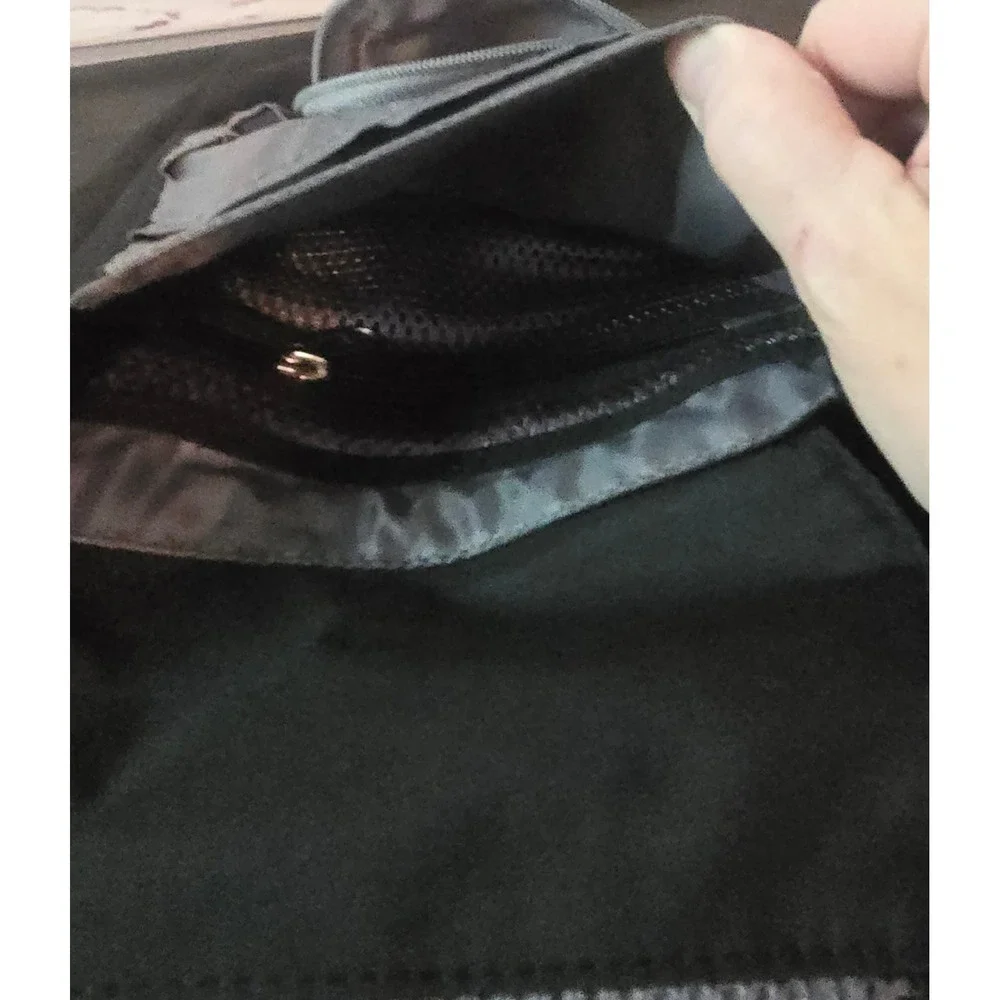 Duluth Trading Co Black Nylon Crossbody Messenger‎ Bag Organizer Travel Pouch